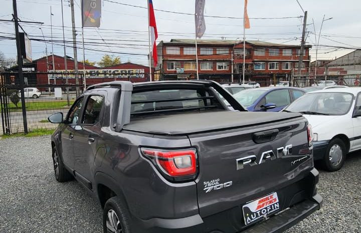 
								RAM 700 LARAMIE CD 1.3 full									