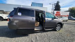 
										TOYOTA SIENNA 3.5 AUT full									