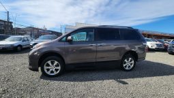 
										TOYOTA SIENNA 3.5 AUT full									