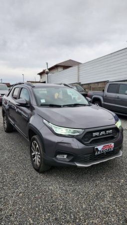 RAM 700 LARAMIE CD 1.3