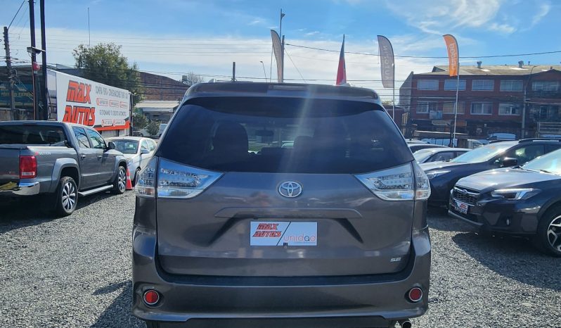 
								TOYOTA SIENNA 3.5 AUT full									