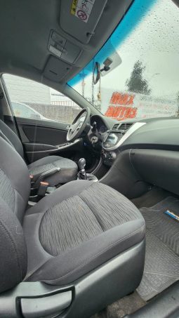 
										HYUNDAI ACCENT 1.4 AÑO 2018 full									
