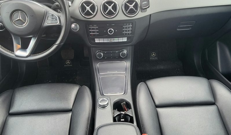 
								MERCEDES BENZ B200 HB 1.6 AUT full									
