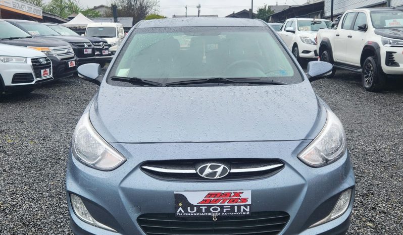 Hyundai Accent — foto 2 de 18