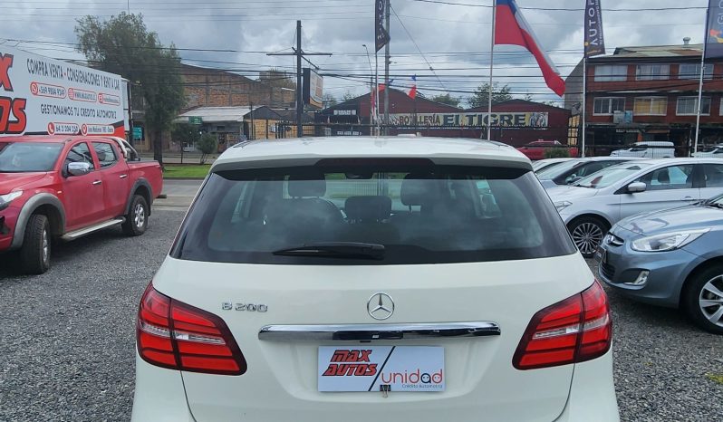 
								MERCEDES BENZ B200 HB 1.6 AUT full									
