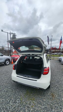 
										MERCEDES BENZ B200 HB 1.6 AUT full									