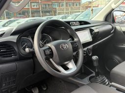 
										TOYOTA HILUX DX 2.4 MT 4X4 full									