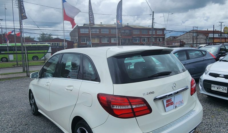 
								MERCEDES BENZ B200 HB 1.6 AUT full									