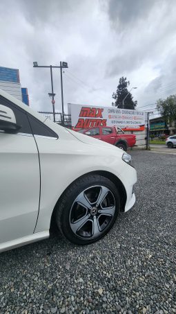 
										MERCEDES BENZ B200 HB 1.6 AUT full									