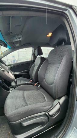 
										HYUNDAI ACCENT 1.4 AÑO 2018 full									