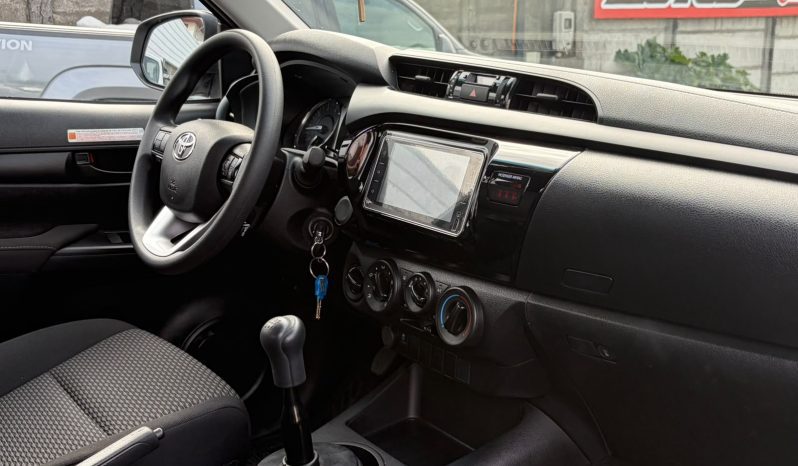 
								TOYOTA HILUX DX 2.4 MT 4X4 full									