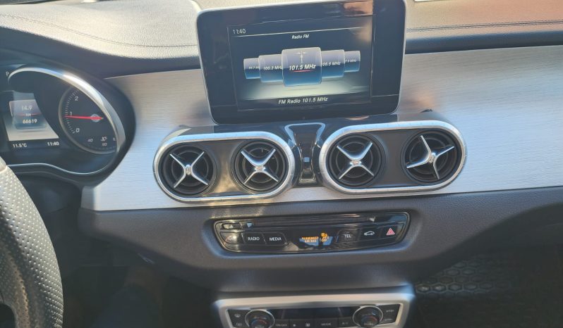 
								MERCEDES BENZ X250 POWER 4X4 AUT full									