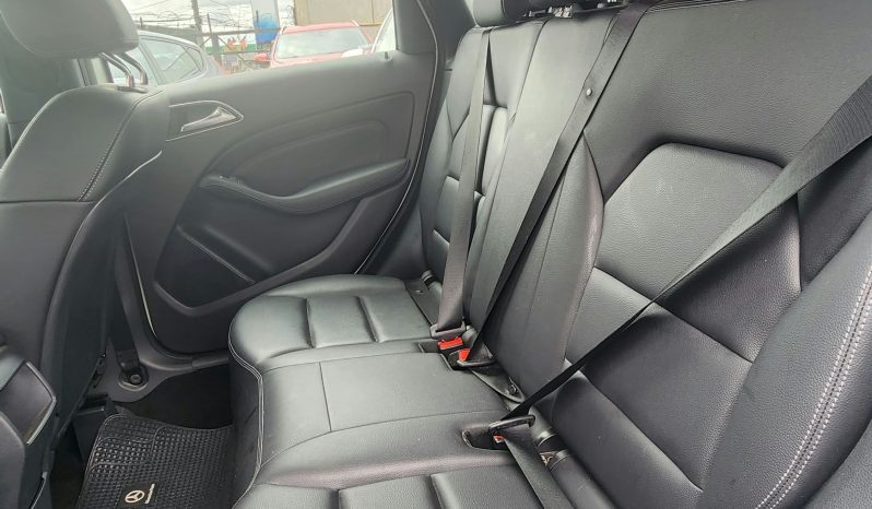 
								MERCEDES BENZ B200 HB 1.6 AUT full									