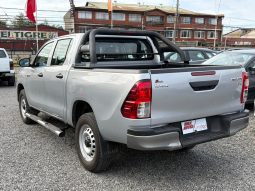 TOYOTA HILUX DX 2.4 MT 4X4
