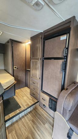 
										CASA RODANTE FORD E350 AUT full									