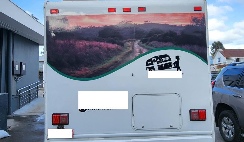 Ford E350 — foto 6 de 27
