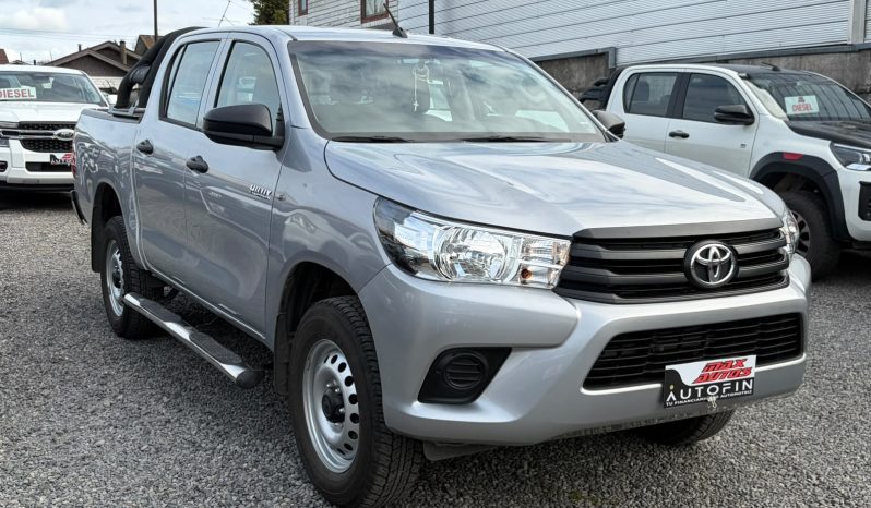
								TOYOTA HILUX DX 2.4 MT 4X4 full									