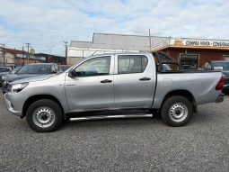 TOYOTA HILUX DX 2.4 MT 4X4