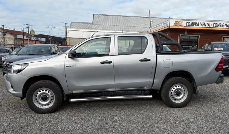 
								TOYOTA HILUX DX 2.4 MT 4X4 full									