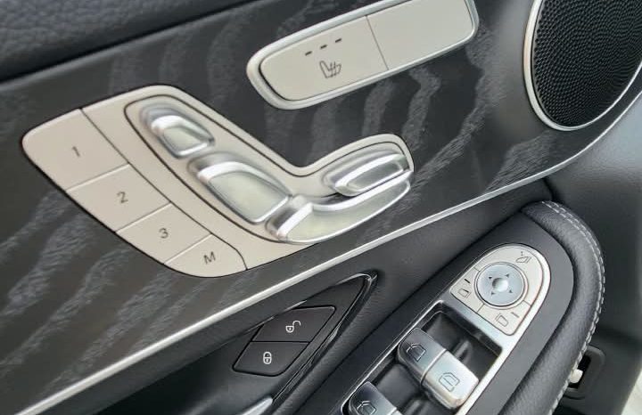 
								M.BENZ GLC 250 2.1 AUT full									