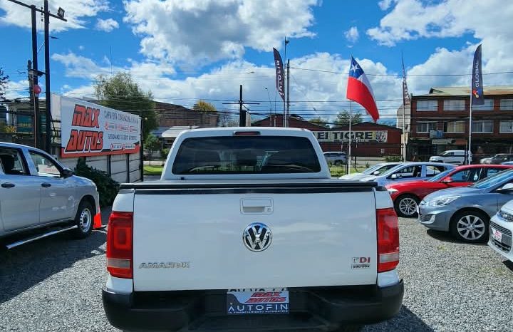 Volkswagen Amarok Trendline 4X4 2... — foto 8 de 21