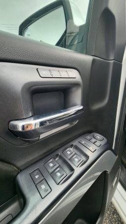 
										CHEVROLET SILVERADO LTZ 5.3 L 4X4 full									