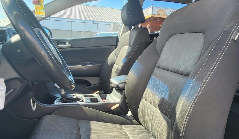 
								KIA SPORTAGE LX 4X2  2.0  2017 DIESEL  AUT full									