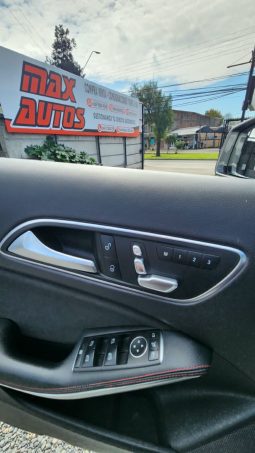 
										MERCEDES BENZ GLA 220D 4MATIC full									