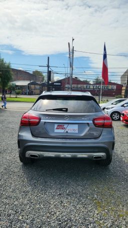 MERCEDES BENZ GLA 220D 4MATIC