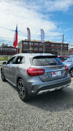 MERCEDES BENZ GLA 220D 4MATIC