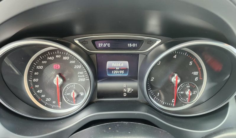 
								MERCEDES BENZ GLA 220D 4MATIC full									