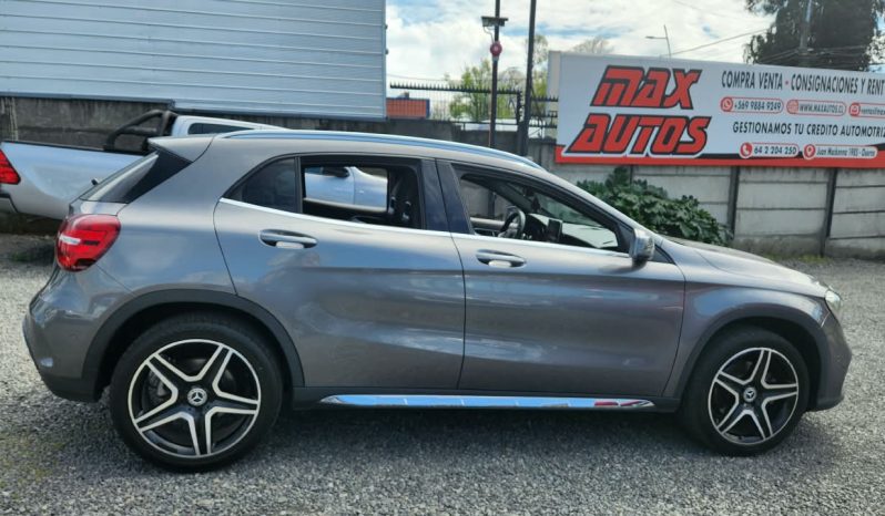
								MERCEDES BENZ GLA 220D 4MATIC full									