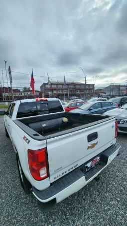 
										CHEVROLET SILVERADO LTZ 5.3 L 4X4 full									