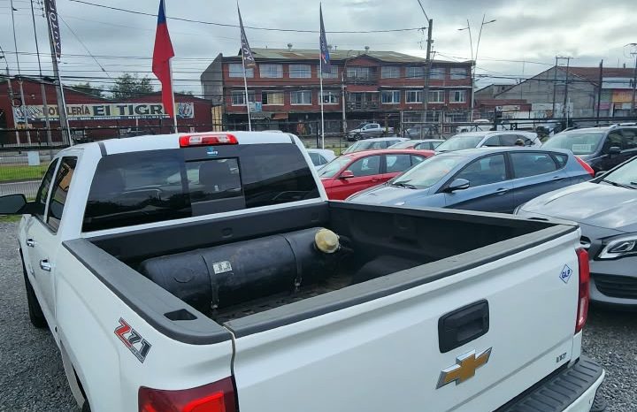 
								CHEVROLET SILVERADO LTZ 5.3 L 4X4 full									