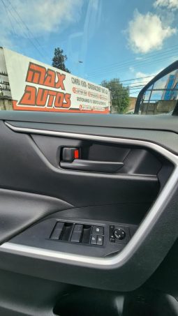 
										TOYOTA NEW RAV 4 2.0 MT 4X2 full									