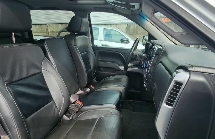 
								CHEVROLET SILVERADO LTZ 5.3 L 4X4 full									