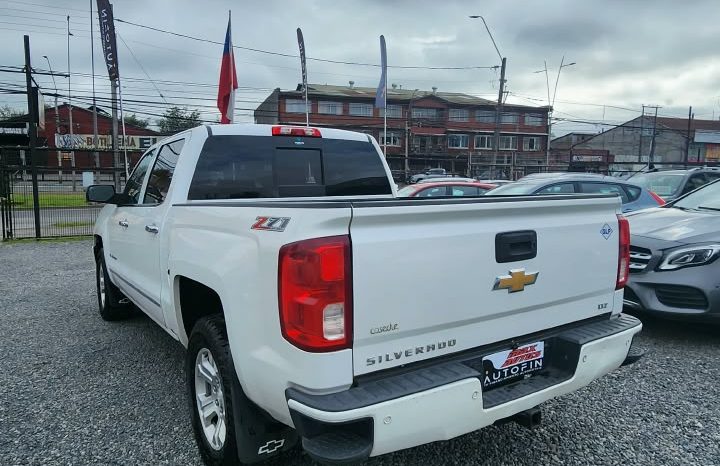 
								CHEVROLET SILVERADO LTZ 5.3 L 4X4 full									